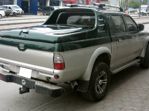 Fullbox Mitsubishi L200 '01-'05 (2)  Pret - Cere oferta